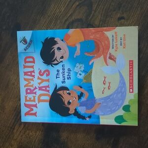 3/$10 📚 Scholastic Mermaid Days: The Sunken Ship Book